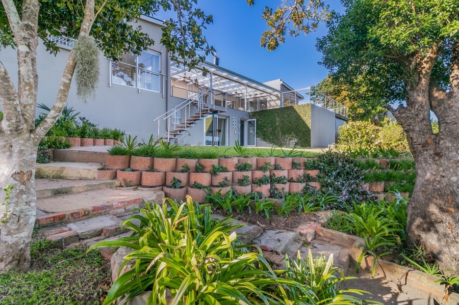 4 Bedroom Property for Sale in Paradise Western Cape